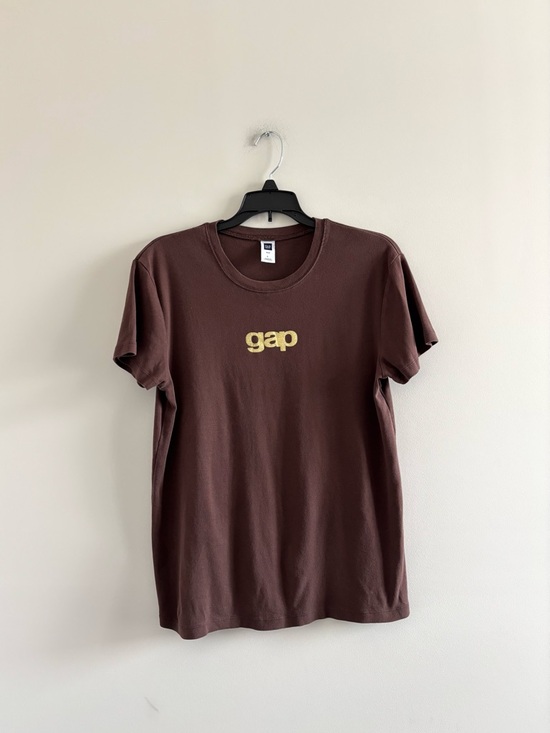 GAP Tops - Y2K GAP T-Shirt Brown Gold Logo Cotton Short Sleeve Basic Women L Casual Classic